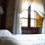 ホテル Microtel Placentinos 2*