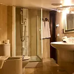 מלון Microtel Placentinos
