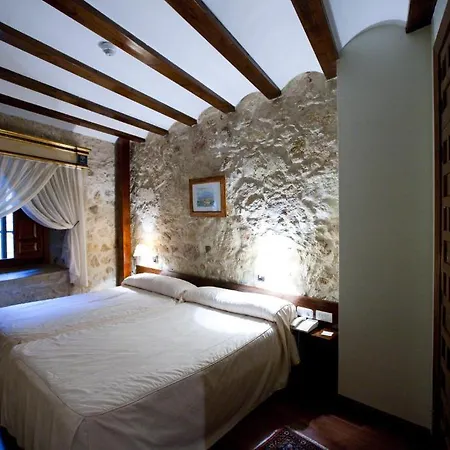 Microtel Placentinos Отель 2*