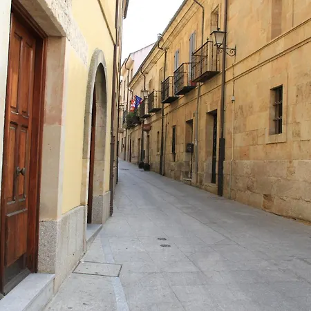 Отель Microtel Placentinos Саламанка