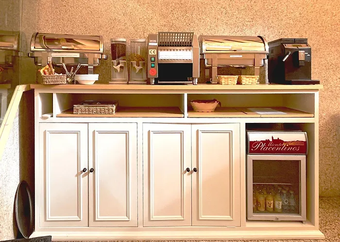 酒店 Microtel Placentinos 2*