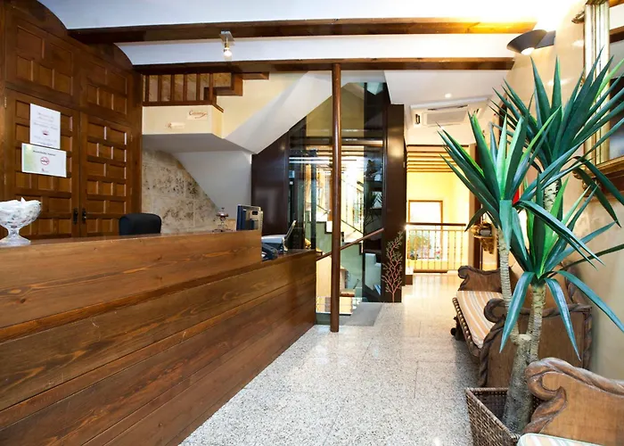 酒店 Microtel Placentinos 2*