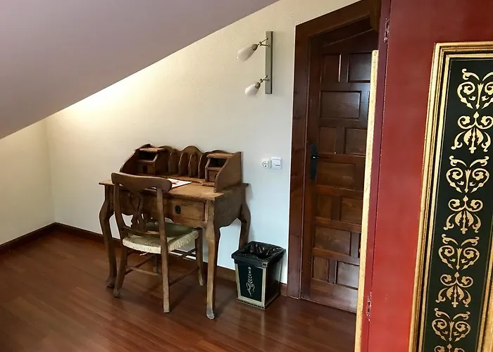 Microtel Placentinos Hotel 2*