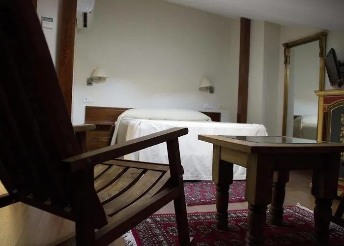 Microtel Placentinos 2* 萨拉曼卡